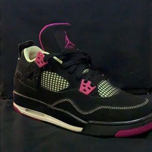 Jordan 4’s size 7